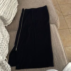 Womens black zipper midi skirt. Size x small
